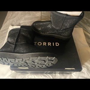Black embellished cozy bootie from Torrid size 8